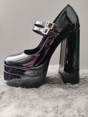 Liliana Black Patent Double-Strap Platform Pumps